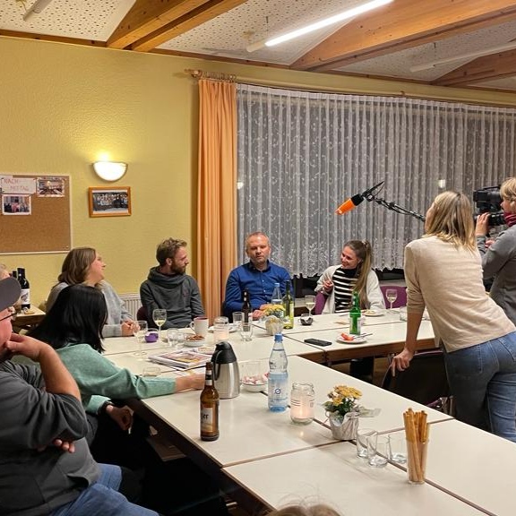 ZDF Kamerateam besucht Heeme fehlste Stammtisch im November